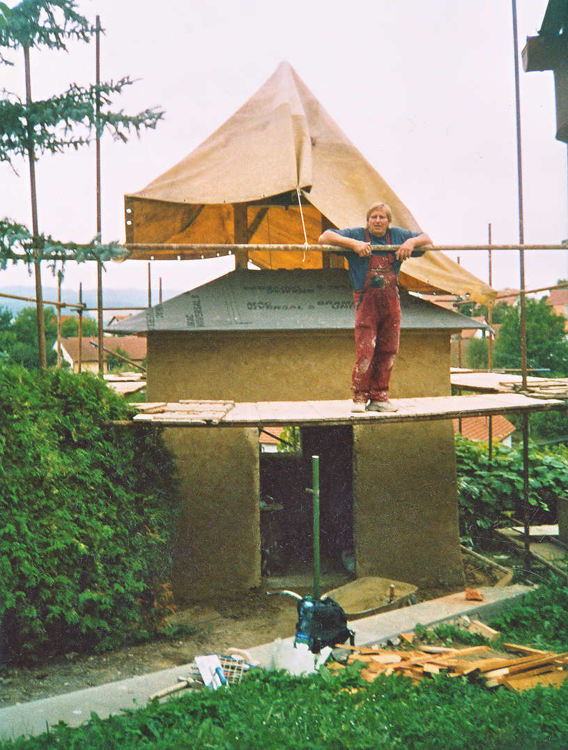 57. Lazinovská zvonička – oprava fasády – říjen 2005 (foto: z archivu Anežky Ondříčkové)